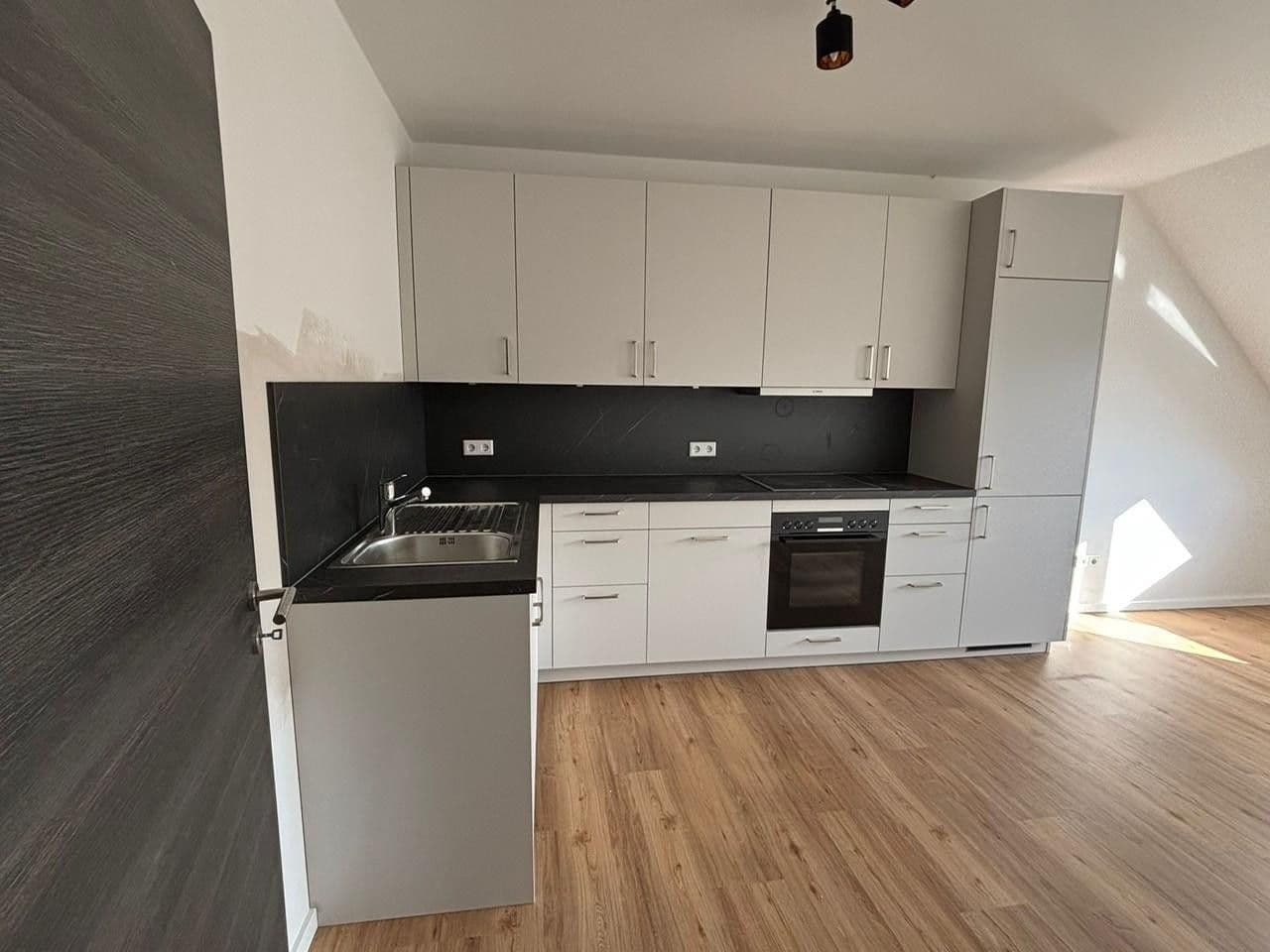 Pronájem bytu 3+1 77 m², Wiesbaden, Hessen Pronájem bytu 3+1 77 m², Wiesbaden, Hessen