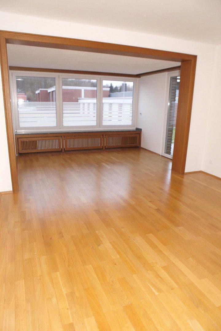 Pronájem bytu 3+kk 105 m², Franzstr. 13, Gladbeck, Severní Porýní-Vestfálsko Pronájem bytu 3+kk 105 m², Franzstr. 13, Gladbeck, Severní Porýní-Vestfálsko