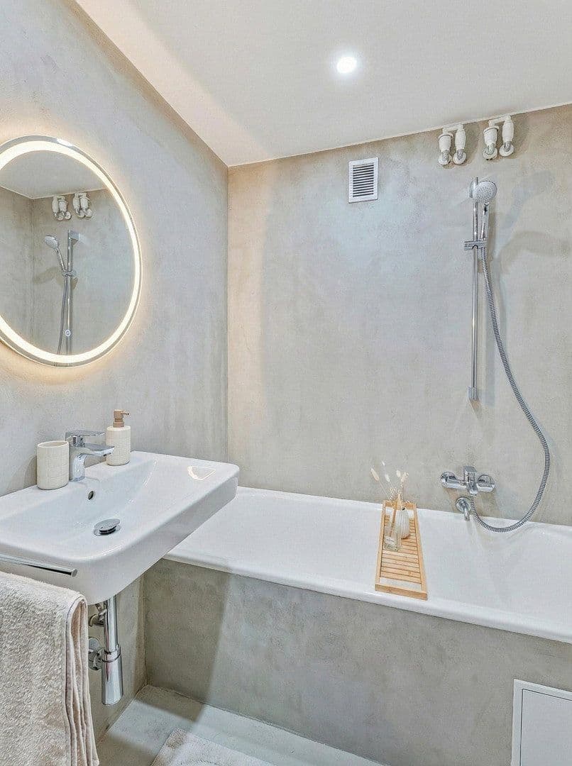 Prodej bytu 3+1 85 m², Leonberg, Bádensko-Württembersko Prodej bytu 3+1 85 m², Leonberg, Bádensko-Württembersko