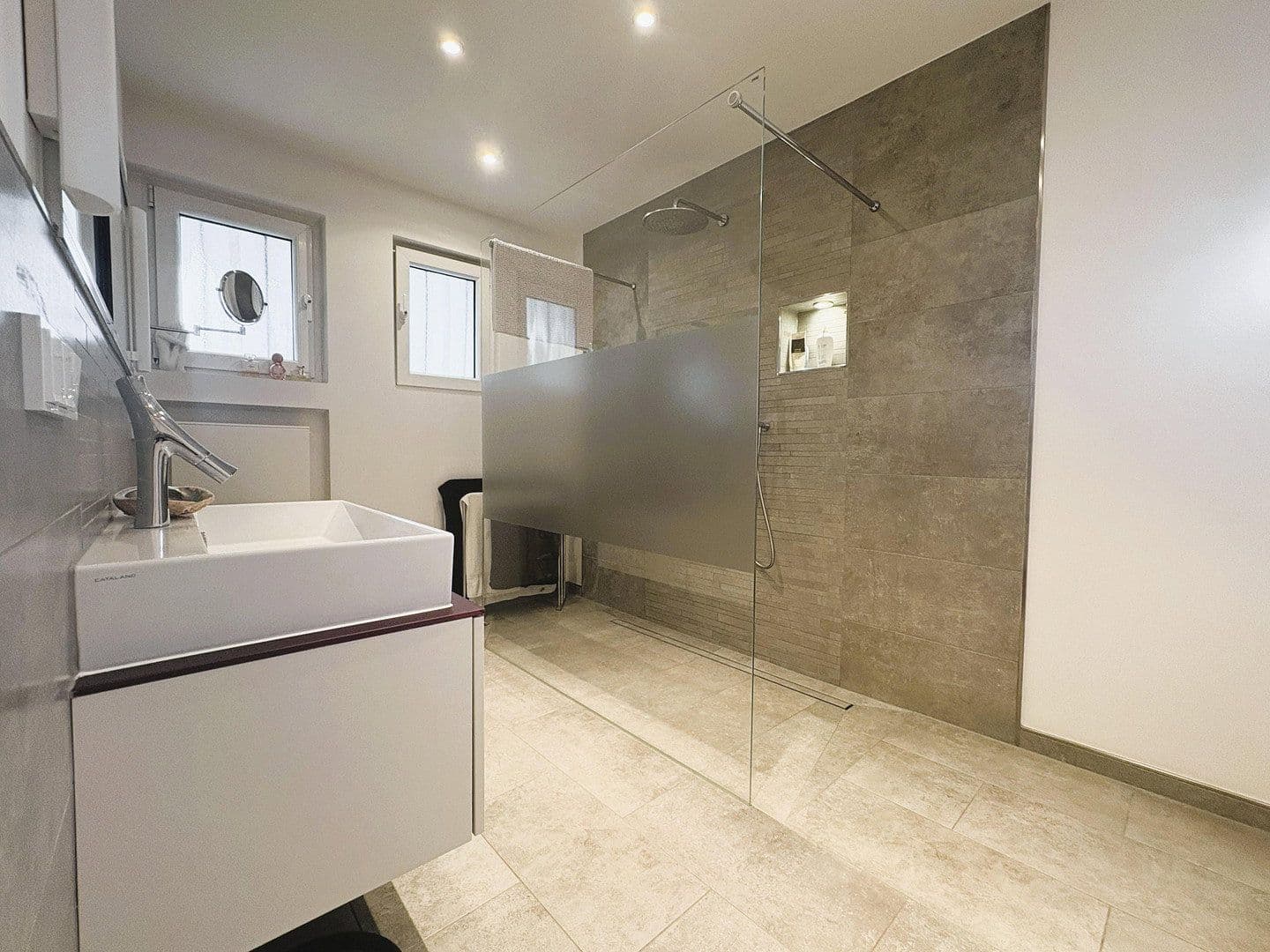 Prodej domu 300 m², pozemek 652 m², Dietzenbach, Hessen Prodej domu 300 m², pozemek 652 m², Dietzenbach, Hessen