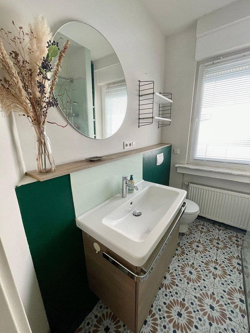 Prodej domu 199 m², pozemek 770 m², Luxemburger Str. 308, Hürth, Severní Porýní-Vestfálsko Prodej domu 199 m², pozemek 770 m², Luxemburger Str. 308, Hürth, Severní Porýní-Vestfálsko