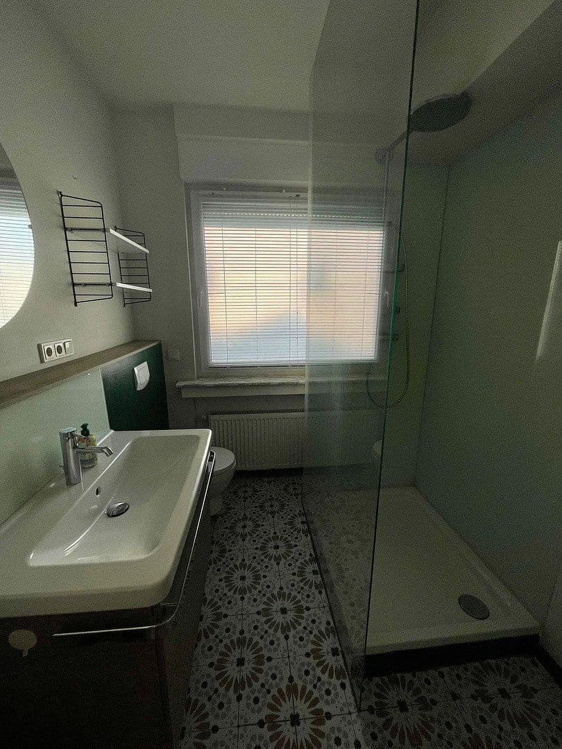 Prodej domu 199 m², pozemek 770 m², Luxemburger Str. 308, Hürth, Severní Porýní-Vestfálsko Prodej domu 199 m², pozemek 770 m², Luxemburger Str. 308, Hürth, Severní Porýní-Vestfálsko