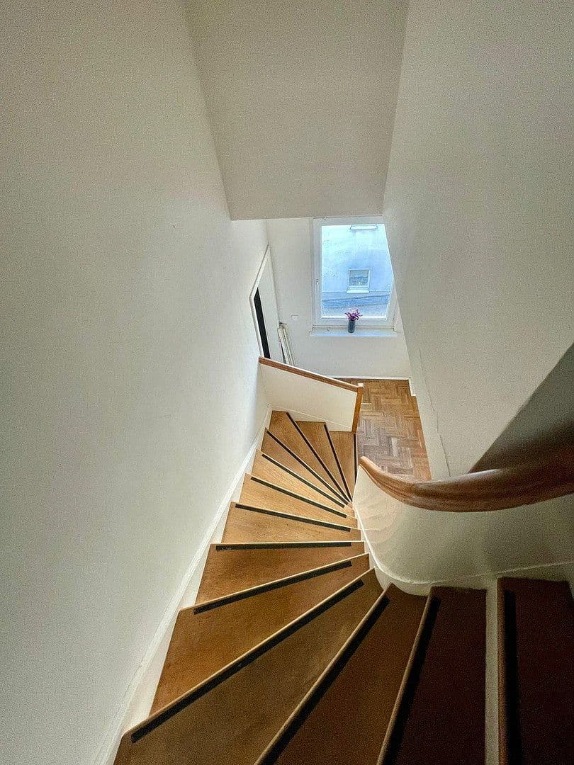 Prodej domu 199 m², pozemek 770 m², Luxemburger Str. 308, Hürth, Severní Porýní-Vestfálsko Prodej domu 199 m², pozemek 770 m², Luxemburger Str. 308, Hürth, Severní Porýní-Vestfálsko