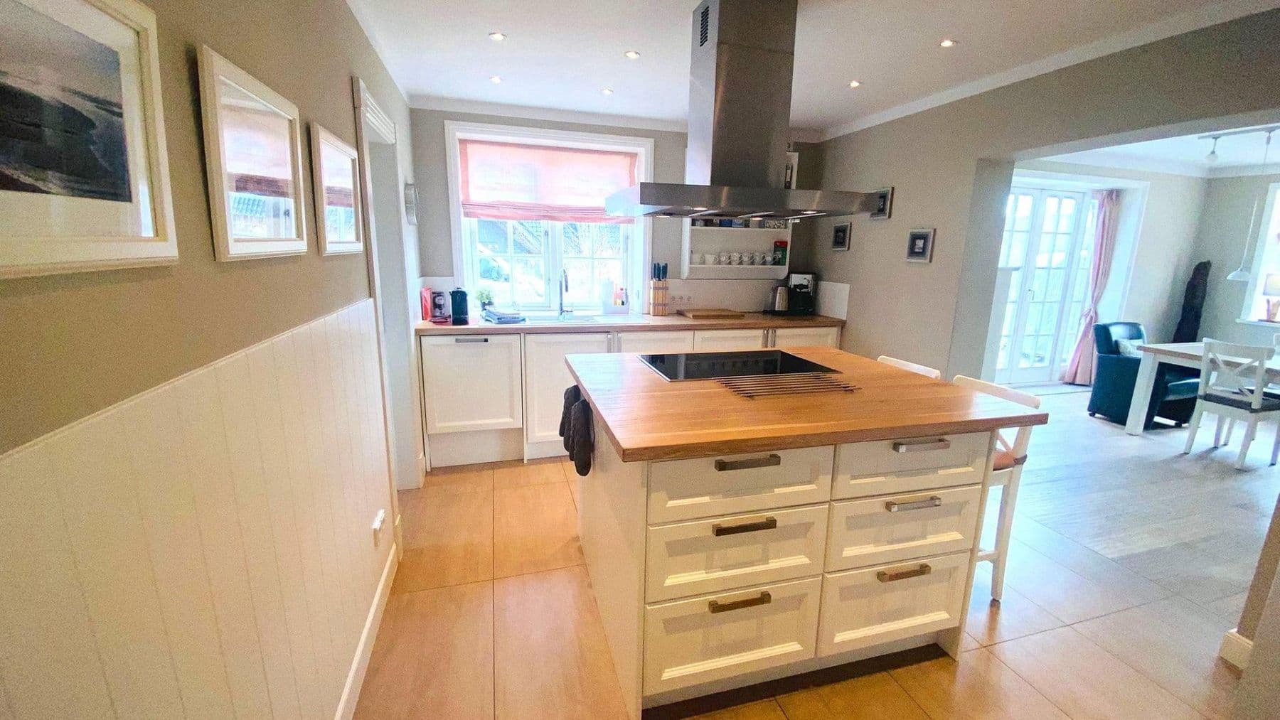 Prodej domu 127 m², pozemek 866 m², Triibergem 55b, Utersum, Šlesvicko-Holštýnsko Prodej domu 127 m², pozemek 866 m², Triibergem 55b, Utersum, Šlesvicko-Holštýnsko