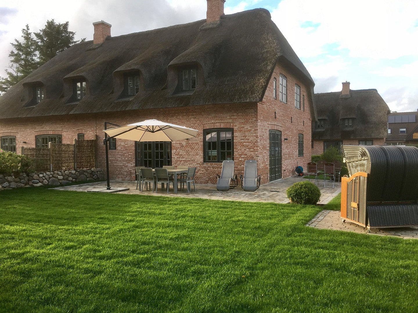 Prodej domu 127 m², pozemek 866 m², Triibergem 55b, Utersum, Šlesvicko-Holštýnsko Prodej domu 127 m², pozemek 866 m², Triibergem 55b, Utersum, Šlesvicko-Holštýnsko