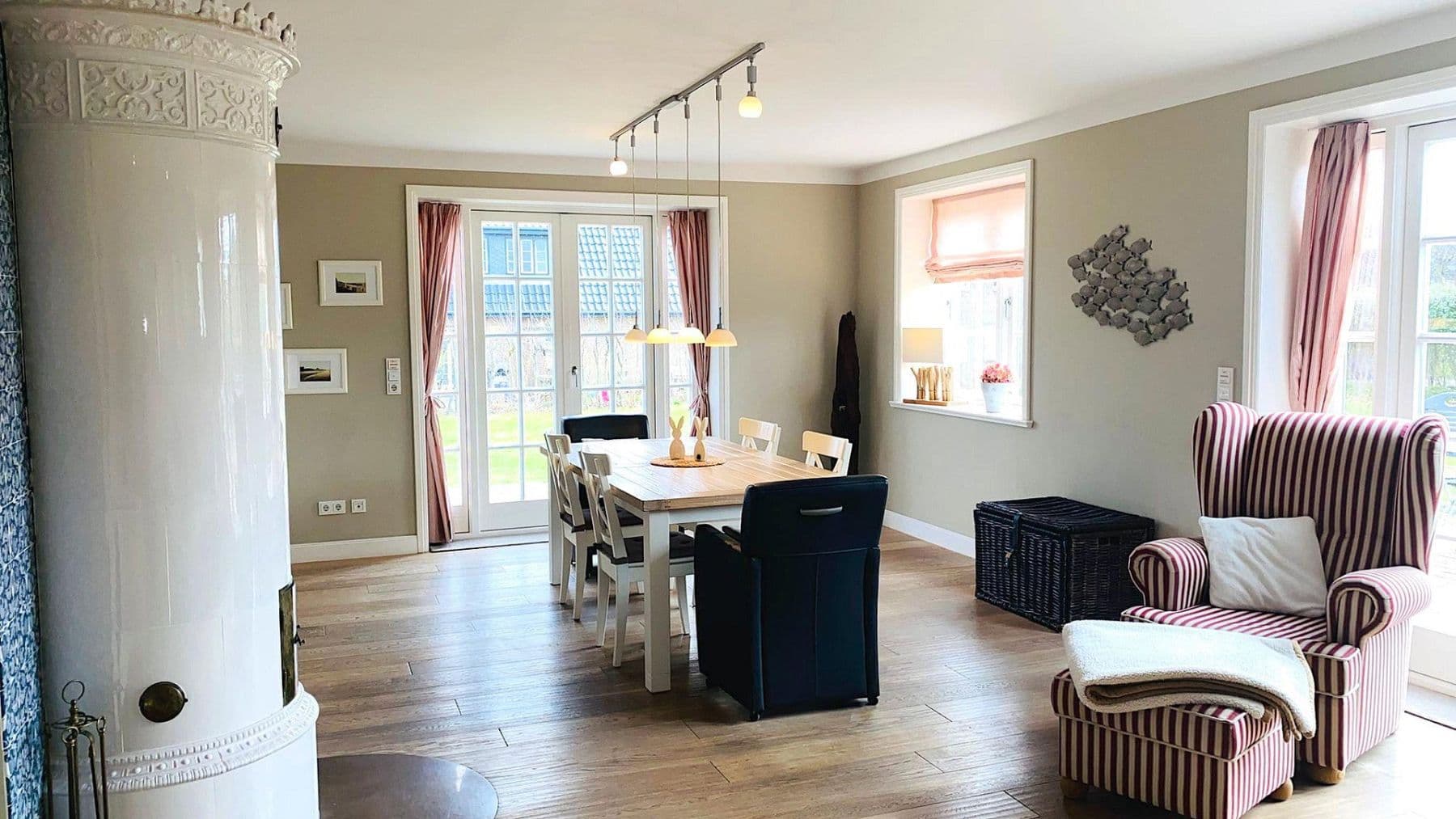 Prodej domu 127 m², pozemek 866 m², Triibergem 55b, Utersum, Šlesvicko-Holštýnsko Prodej domu 127 m², pozemek 866 m², Triibergem 55b, Utersum, Šlesvicko-Holštýnsko