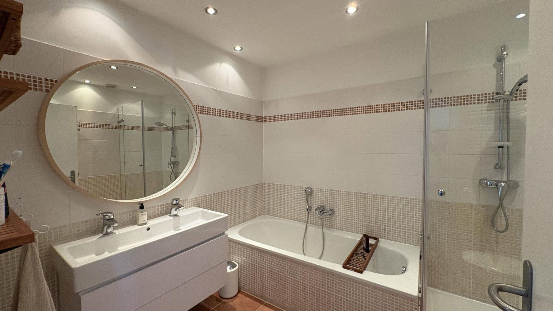 Prodej domu 177 m², pozemek 501 m², Hamburg, Hamburg Prodej domu 177 m², pozemek 501 m², Hamburg, Hamburg