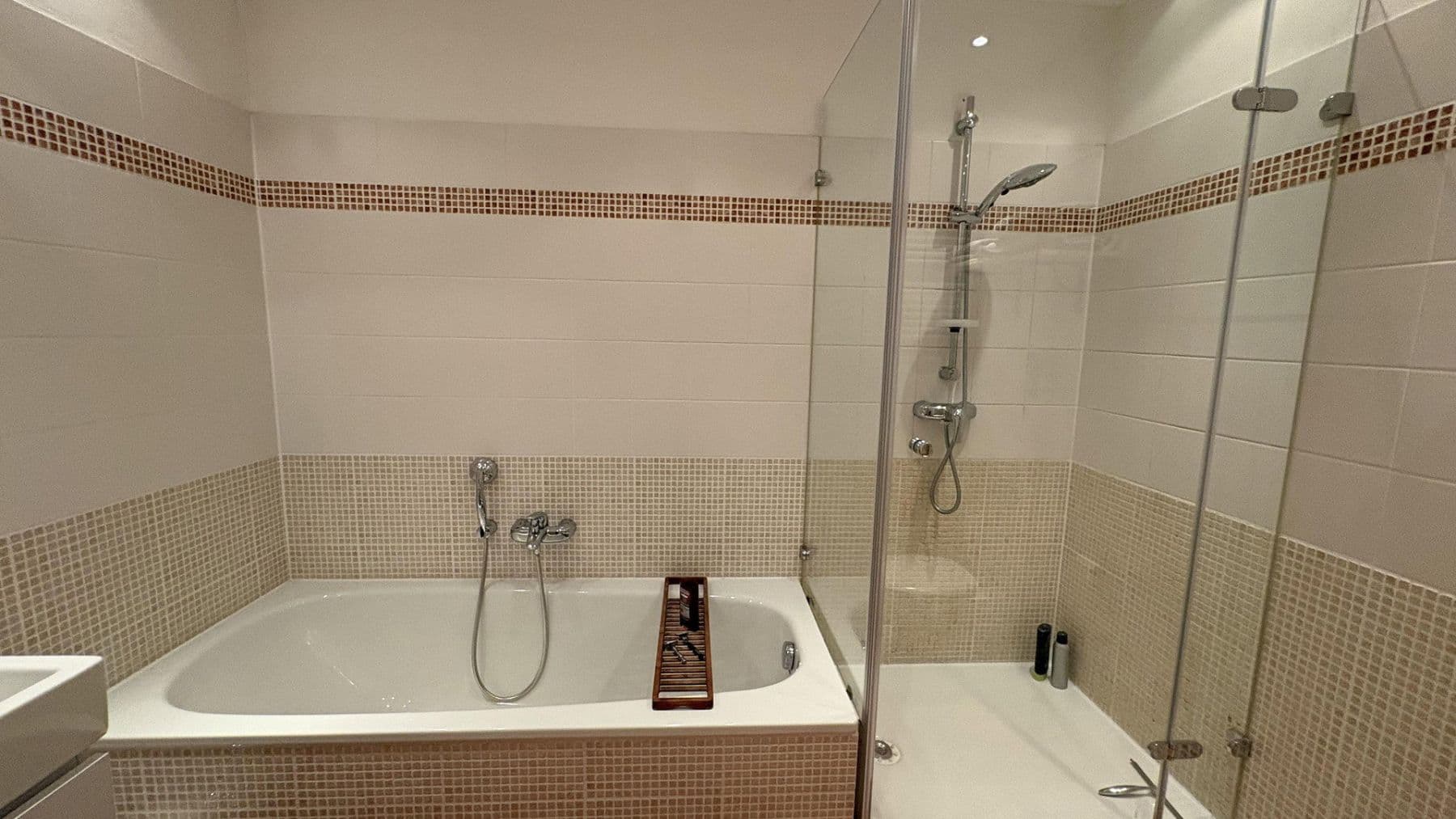 Prodej domu 177 m², pozemek 501 m², Hamburg, Hamburg Prodej domu 177 m², pozemek 501 m², Hamburg, Hamburg