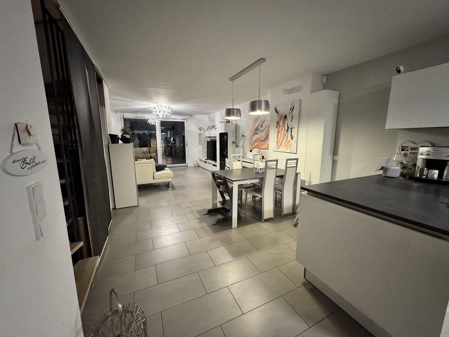 Prodej domu 142 m², pozemek 179 m², Alleestraße 85, Flörsheim, Hessen Prodej domu 142 m², pozemek 179 m², Alleestraße 85, Flörsheim, Hessen