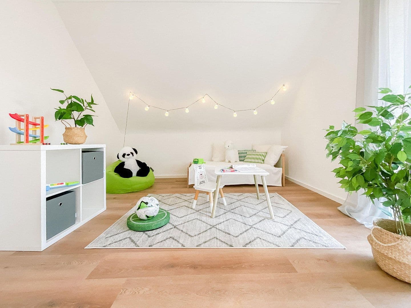 Prodej domu 142 m², pozemek 470 m², Hamburg, Hamburg Prodej domu 142 m², pozemek 470 m², Hamburg, Hamburg