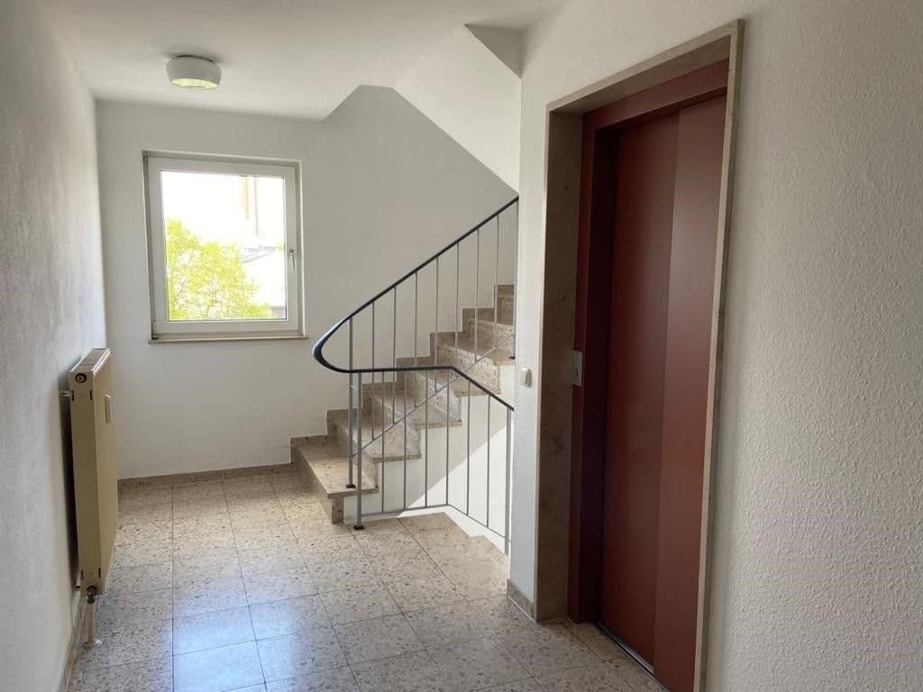 Pronájem bytu 1+1 43 m², Hohenzollernring 23, Bayreuth, Bavorsko Pronájem bytu 1+1 43 m², Hohenzollernring 23, Bayreuth, Bavorsko