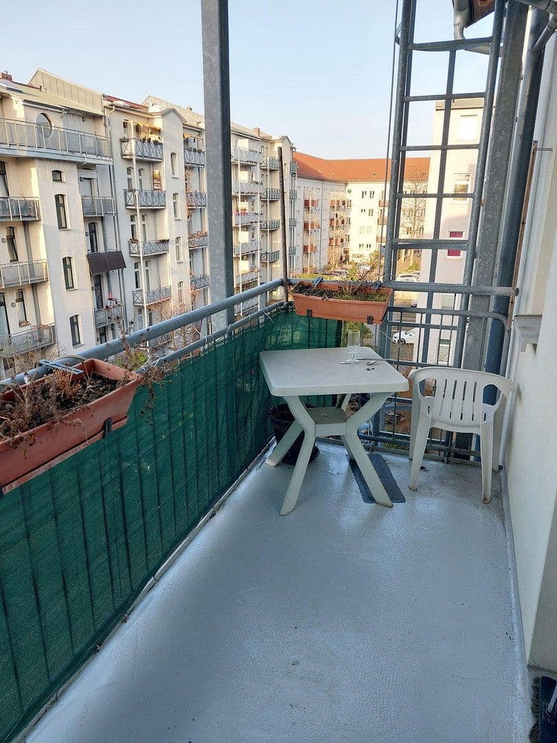 Pronájem bytu 1+1 37 m², Anhalter Straße 3, Halle, Sasko-Anhaltsko Pronájem bytu 1+1 37 m², Anhalter Straße 3, Halle, Sasko-Anhaltsko