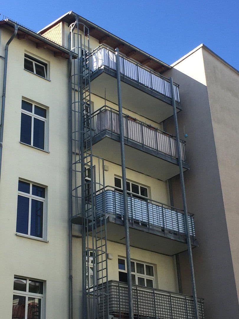 Pronájem bytu 1+1 37 m², Anhalter Straße 3, Halle, Sasko-Anhaltsko Pronájem bytu 1+1 37 m², Anhalter Straße 3, Halle, Sasko-Anhaltsko
