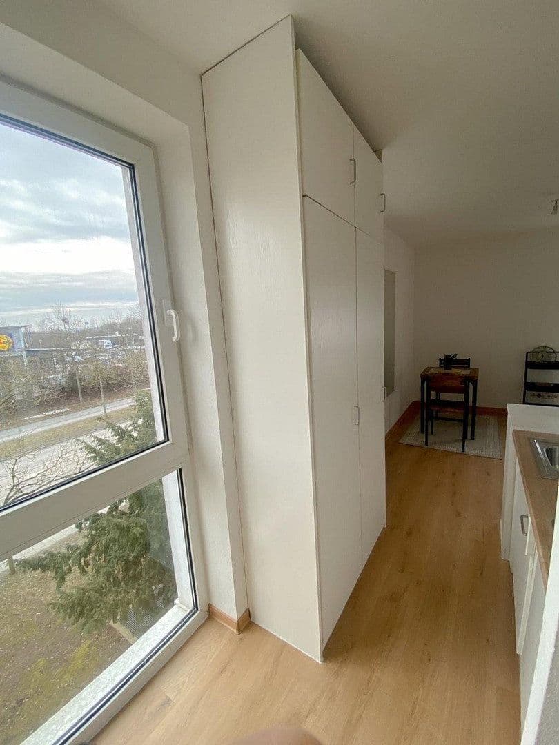 Pronájem bytu 1+1 20 m², Johann-Hösl-Str. 6, Regensburg, Bavorsko Pronájem bytu 1+1 20 m², Johann-Hösl-Str. 6, Regensburg, Bavorsko