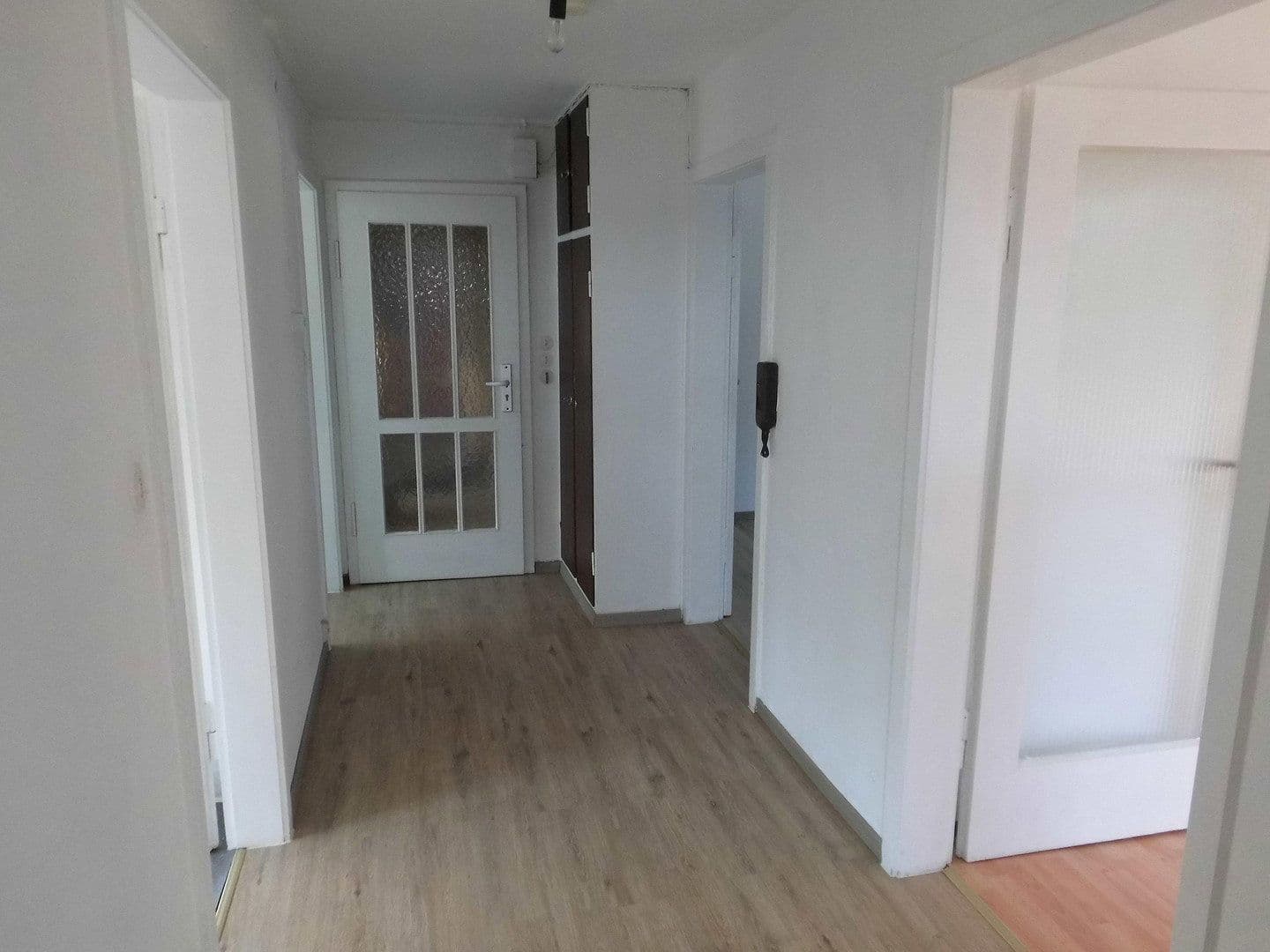 Pronájem bytu 3+1 67 m², Stuttgart, Bádensko-Württembersko Pronájem bytu 3+1 67 m², Stuttgart, Bádensko-Württembersko