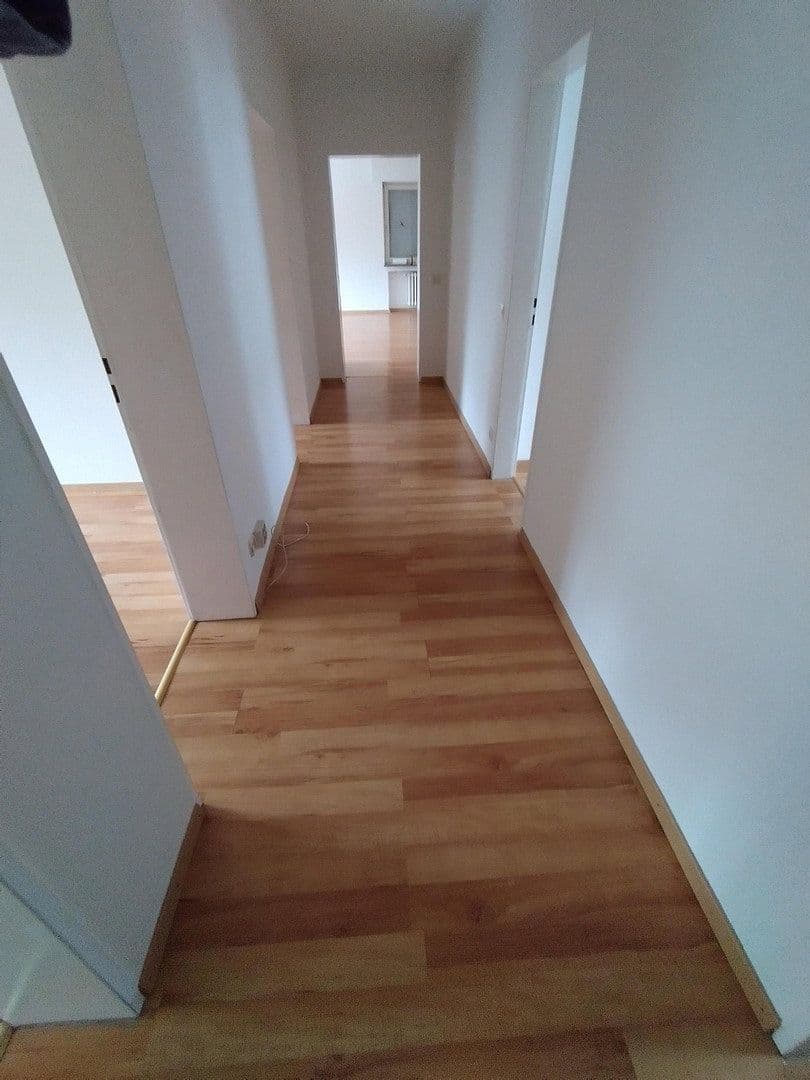 Pronájem bytu 4+1 106 m², Kuhstr. 11b, Wachtberg, Severní Porýní-Vestfálsko Pronájem bytu 4+1 106 m², Kuhstr. 11b, Wachtberg, Severní Porýní-Vestfálsko
