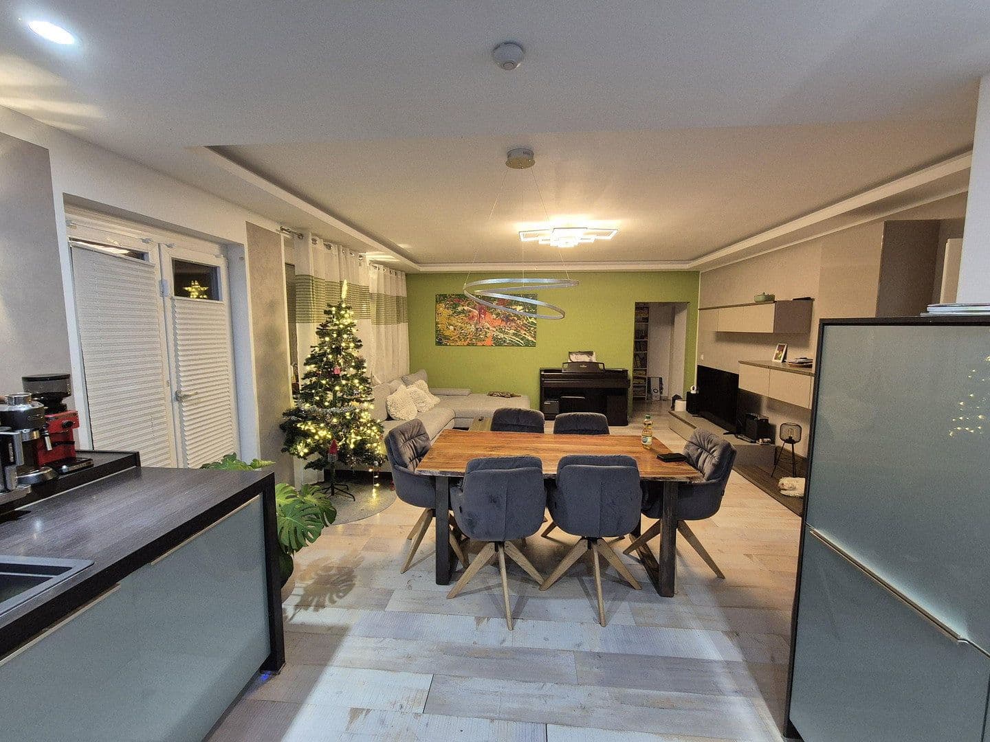 Prodej domu 140 m², pozemek 530 m², Winterbach, Bádensko-Württembersko Prodej domu 140 m², pozemek 530 m², Winterbach, Bádensko-Württembersko