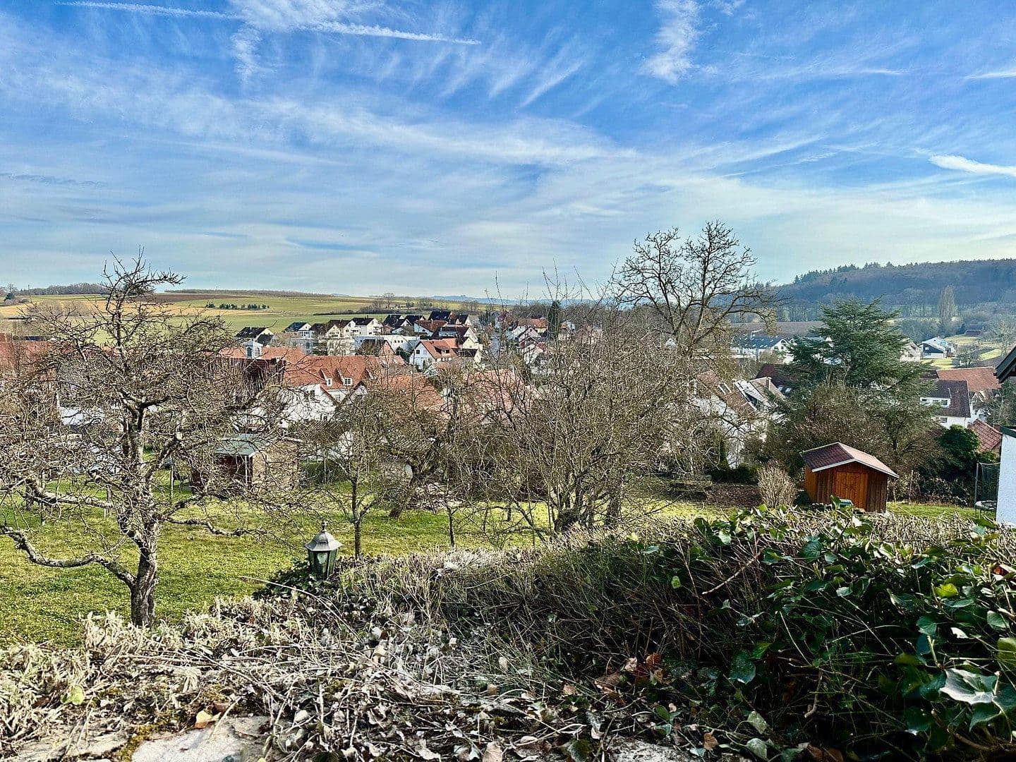 Pronájem bytu 3+kk 150 m², Aichtal, Bádensko-Württembersko Pronájem bytu 3+kk 150 m², Aichtal, Bádensko-Württembersko