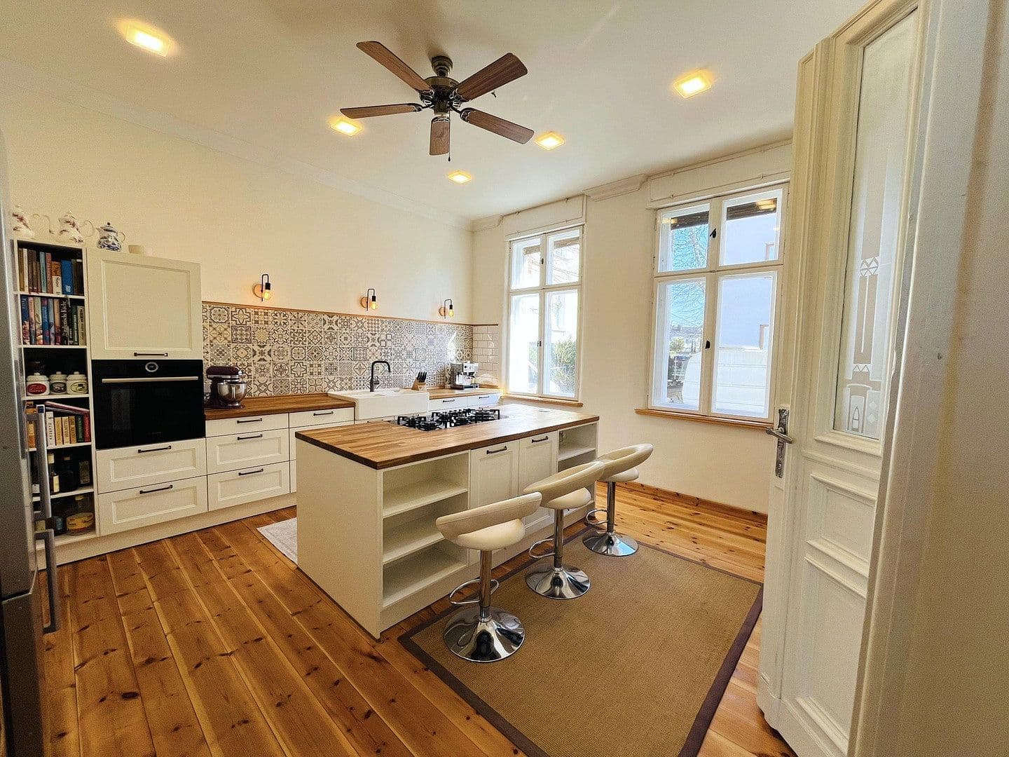 Prodej domu 168 m², pozemek 1.039 m², Berlin, Berlín Prodej domu 168 m², pozemek 1.039 m², Berlin, Berlín