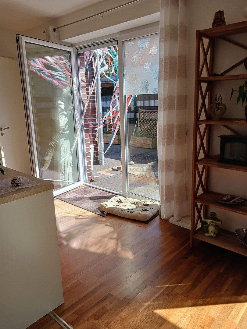 Pronájem domu 95 m², pozemek 150 m², Kirchstraße 30a, Ostrhauderfehn, Dolní Sasko Pronájem domu 95 m², pozemek 150 m², Kirchstraße 30a, Ostrhauderfehn, Dolní Sasko