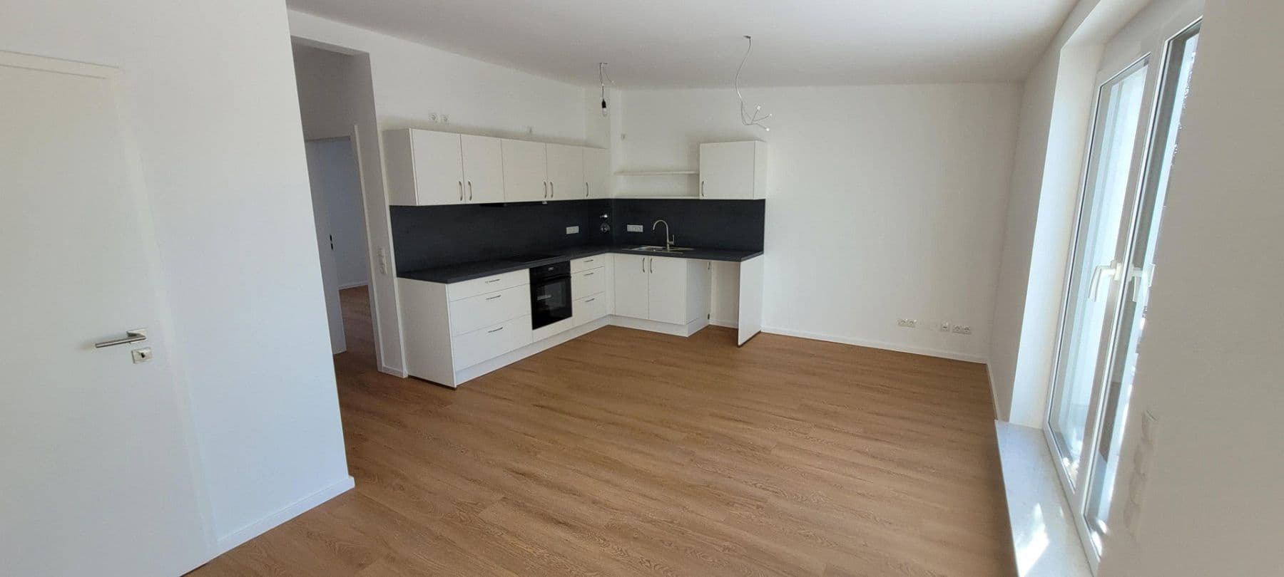 Pronájem bytu 2+1 61 m², Berlin, Berlín Pronájem bytu 2+1 61 m², Berlin, Berlín