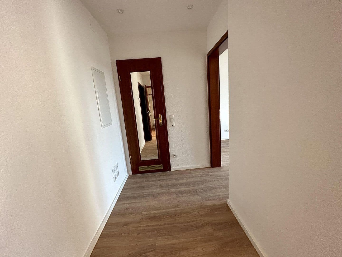 Pronájem bytu 2+1 42 m², Edelfinger Str. 26, Bad Mergentheim, Bádensko-Württembersko Pronájem bytu 2+1 42 m², Edelfinger Str. 26, Bad Mergentheim, Bádensko-Württembersko