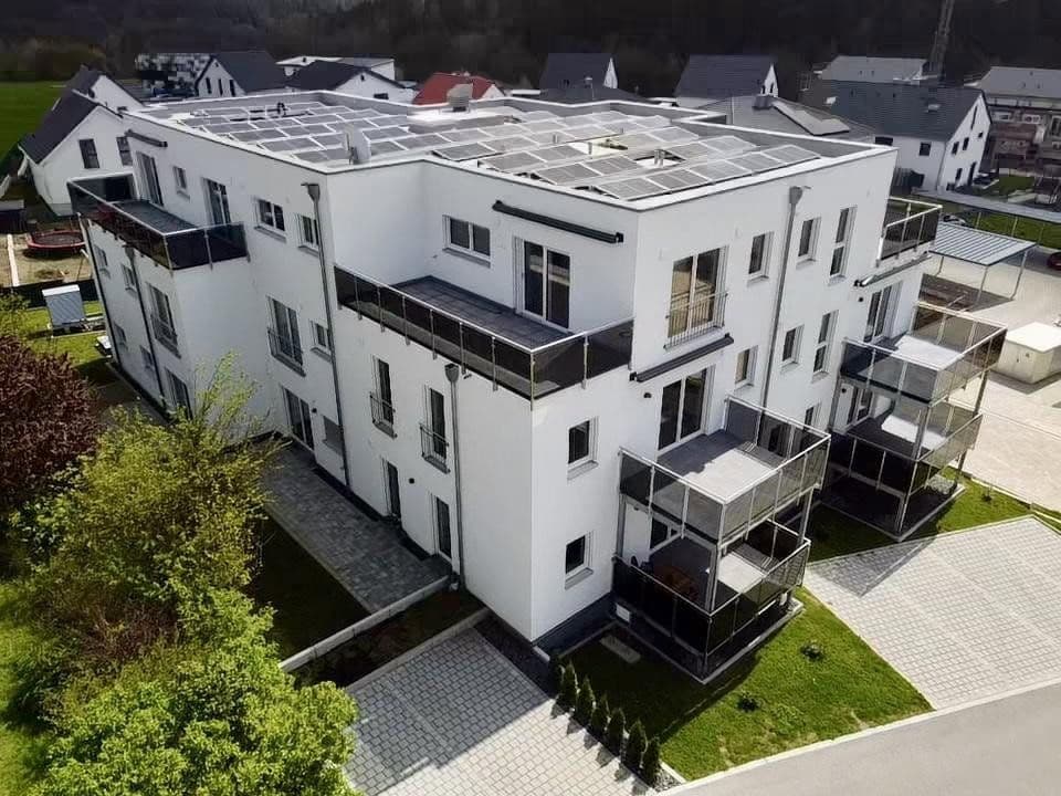 Prodej bytu 3+1 111 m², Meisenweg 8, Röttenbach, Bavorsko Prodej bytu 3+1 111 m², Meisenweg 8, Röttenbach, Bavorsko