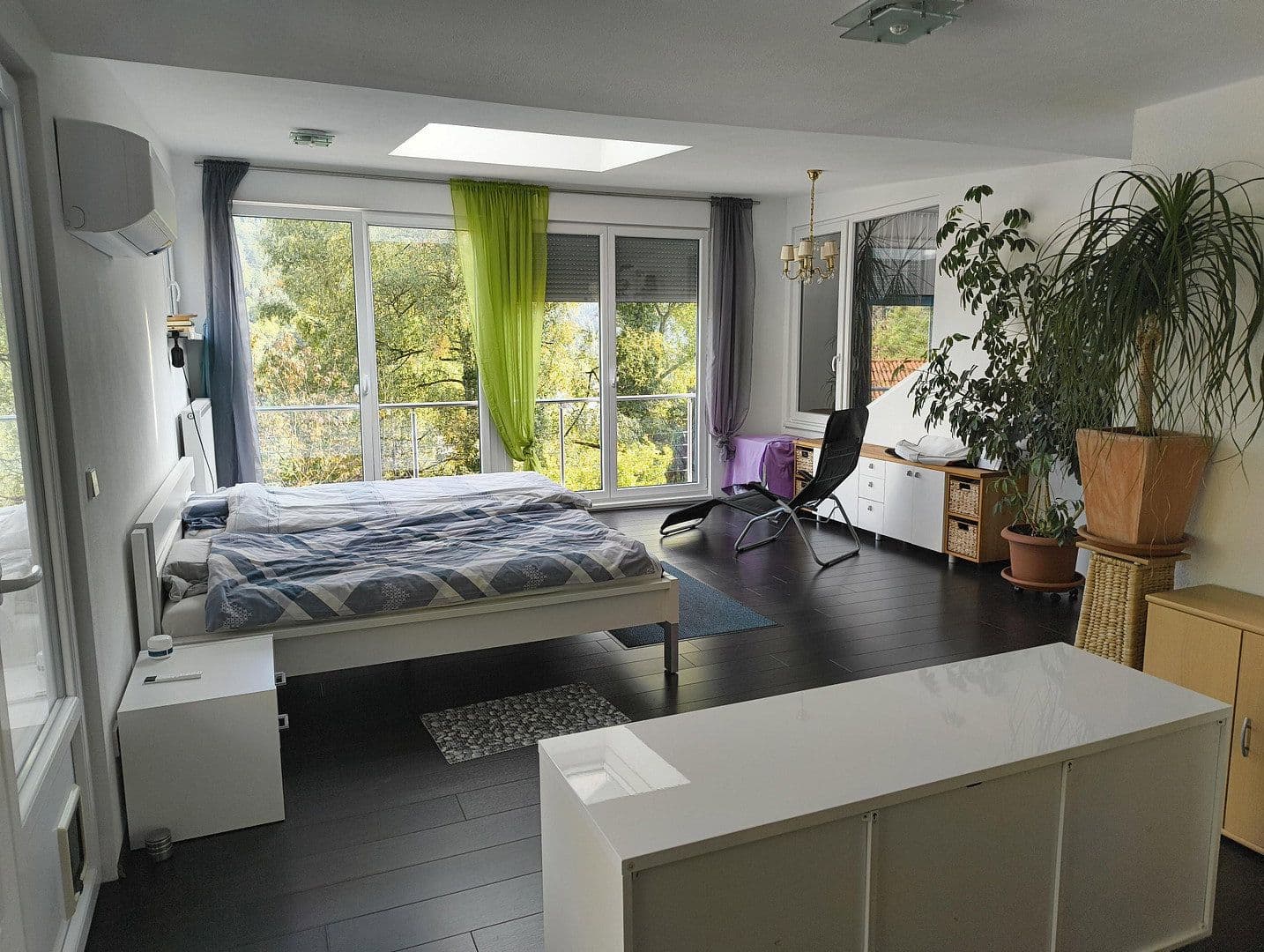 Prodej domu 330 m², pozemek 1.746 m², Haldenäckerstr. 15/2, Oberndorf am Neckar, Bádensko-Württembersko Prodej domu 330 m², pozemek 1.746 m², Haldenäckerstr. 15/2, Oberndorf am Neckar, Bádensko-Württembersko