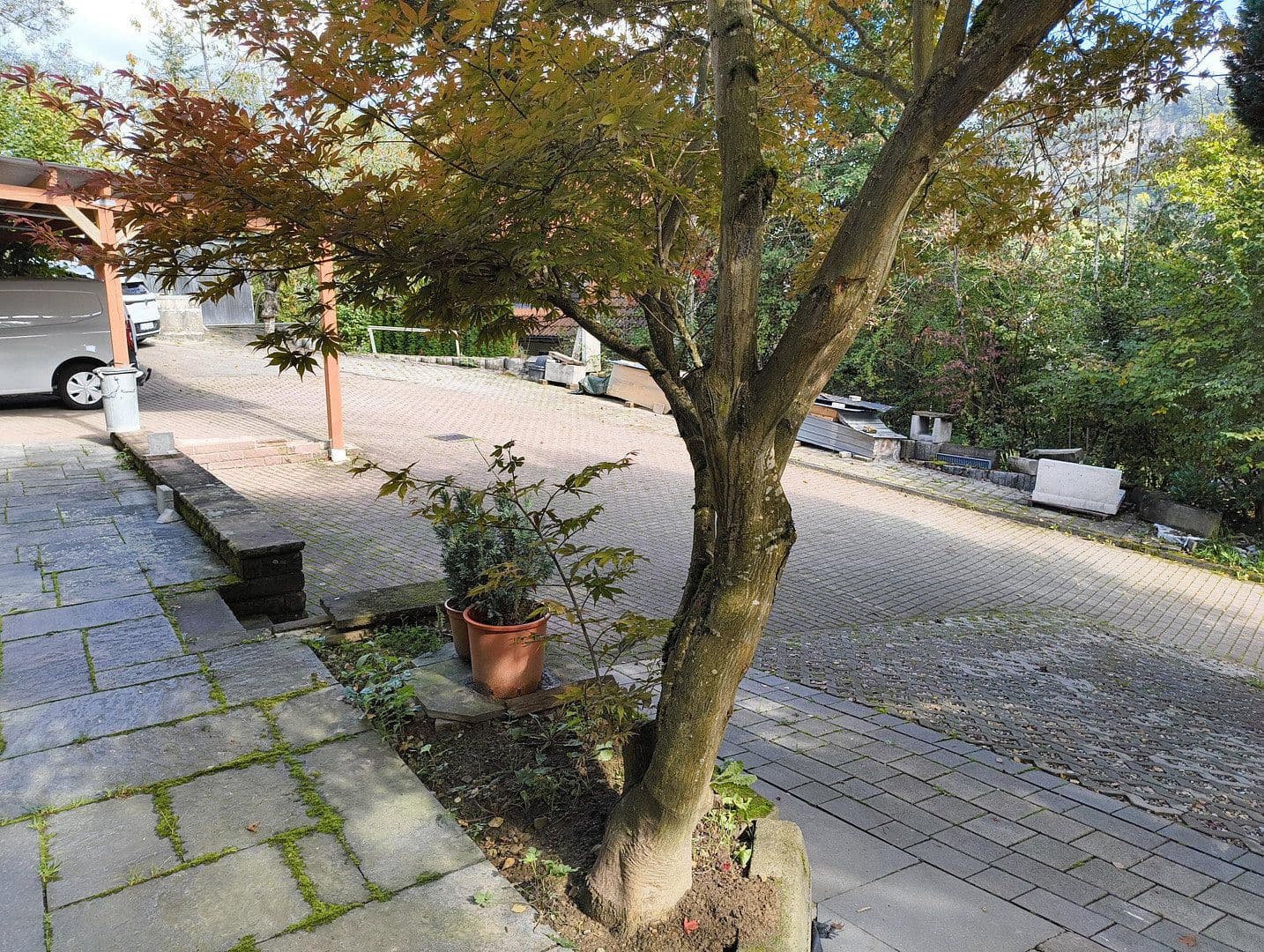 Prodej domu 330 m², pozemek 1.746 m², Haldenäckerstr. 15/2, Oberndorf am Neckar, Bádensko-Württembersko Prodej domu 330 m², pozemek 1.746 m², Haldenäckerstr. 15/2, Oberndorf am Neckar, Bádensko-Württembersko