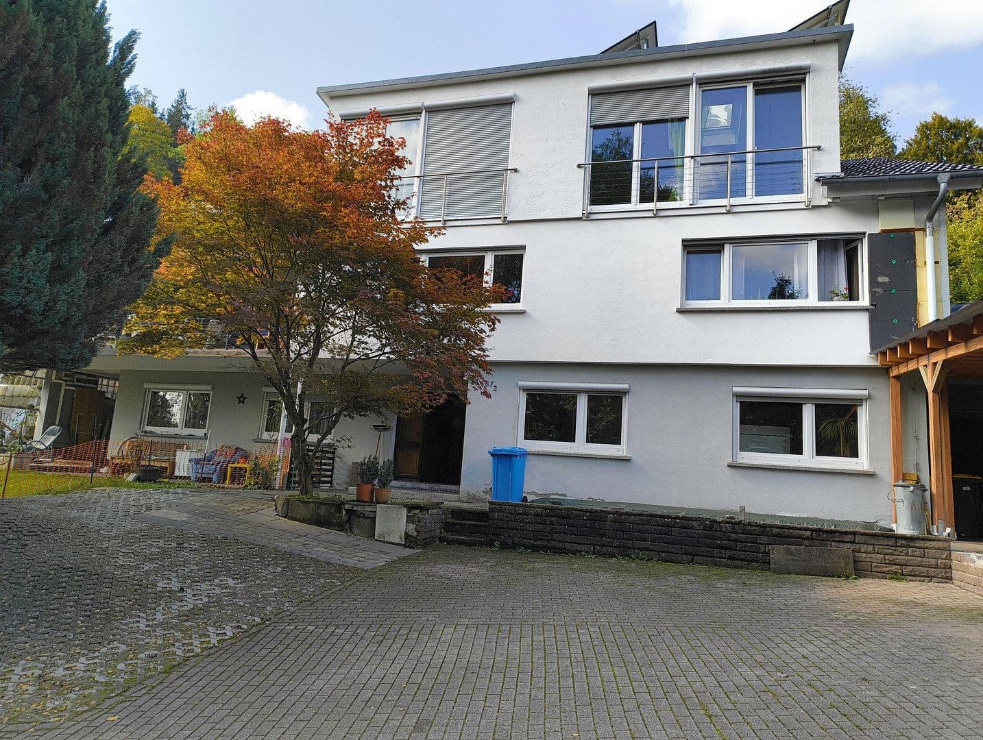 Prodej domu 330 m², pozemek 1.746 m², Haldenäckerstr. 15/2, Oberndorf am Neckar, Bádensko-Württembersko Prodej domu 330 m², pozemek 1.746 m², Haldenäckerstr. 15/2, Oberndorf am Neckar, Bádensko-Württembersko