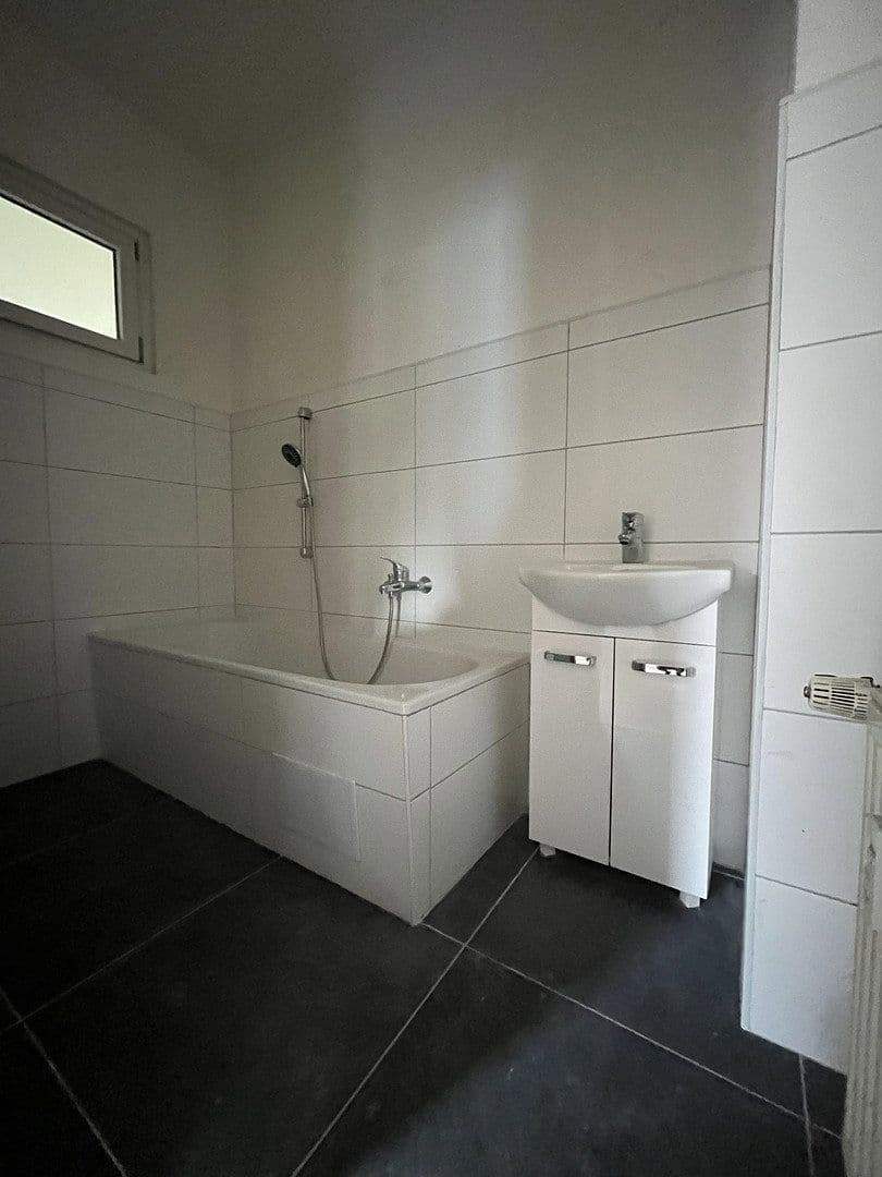 Pronájem bytu 3+1 79 m², Thomas-Mann-Straße 13, Cvikov, Sasko Pronájem bytu 3+1 79 m², Thomas-Mann-Straße 13, Cvikov, Sasko