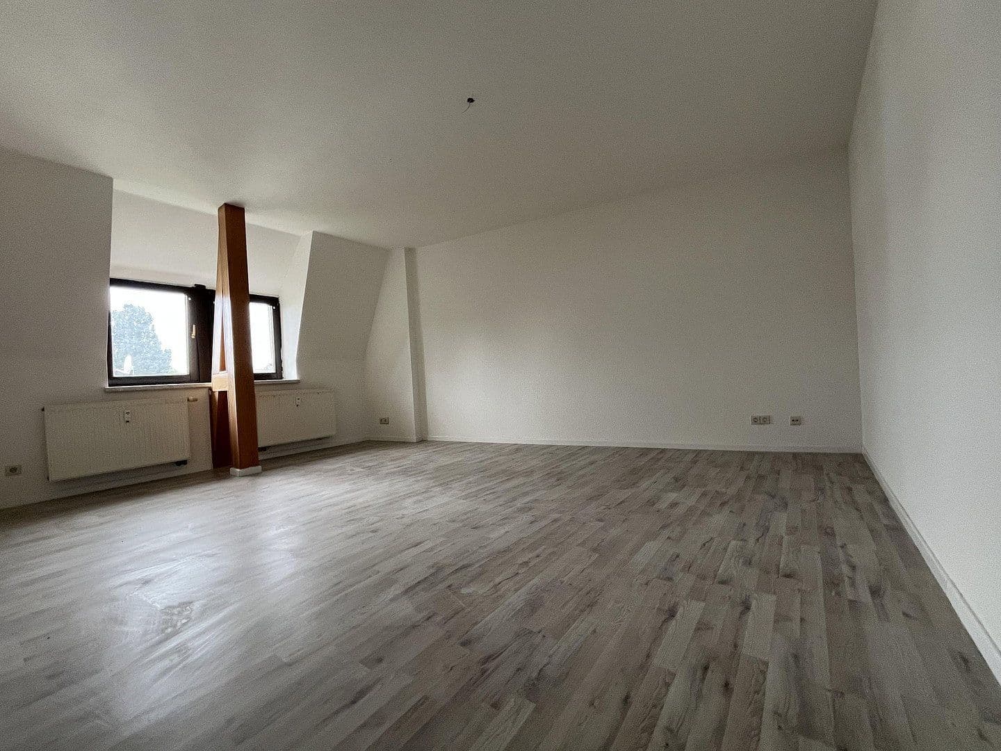 Pronájem bytu 3+1 79 m², Thomas-Mann-Straße 13, Cvikov, Sasko Pronájem bytu 3+1 79 m², Thomas-Mann-Straße 13, Cvikov, Sasko