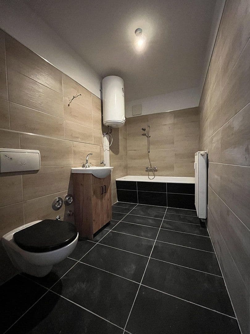 Pronájem bytu 3+1 79 m², Thomas-Mann-Straße 13, Cvikov, Sasko Pronájem bytu 3+1 79 m², Thomas-Mann-Straße 13, Cvikov, Sasko