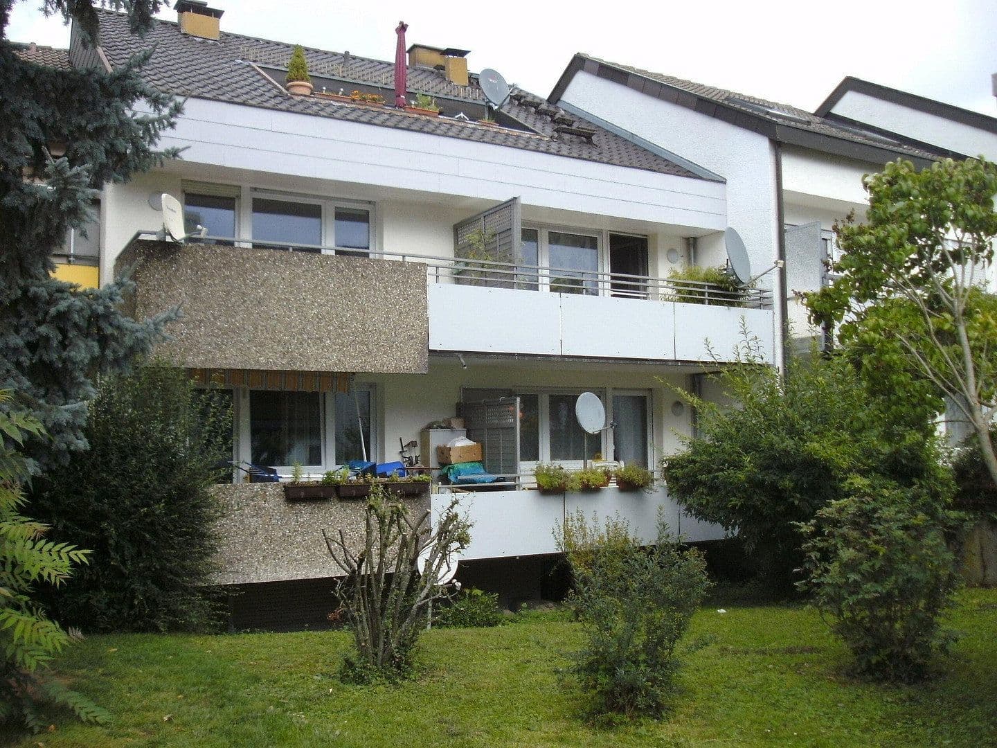 Pronájem bytu 2+1 45 m², Stuttgart, Bádensko-Württembersko Pronájem bytu 2+1 45 m², Stuttgart, Bádensko-Württembersko