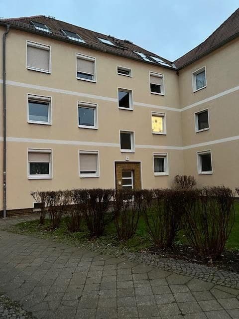 Pronájem bytu 3+1 67 m², Gröpplerstraße 81, Leipzig, Sasko Pronájem bytu 3+1 67 m², Gröpplerstraße 81, Leipzig, Sasko