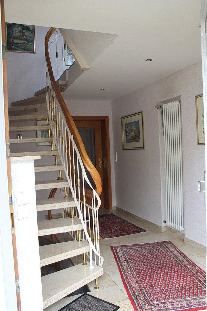 Prodej domu 410 m², pozemek 920 m², Crailsheim, Bádensko-Württembersko Prodej domu 410 m², pozemek 920 m², Crailsheim, Bádensko-Württembersko