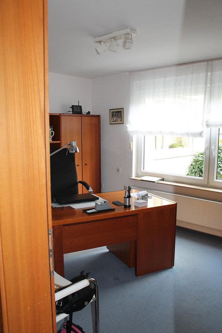 Prodej domu 410 m², pozemek 920 m², Crailsheim, Bádensko-Württembersko Prodej domu 410 m², pozemek 920 m², Crailsheim, Bádensko-Württembersko