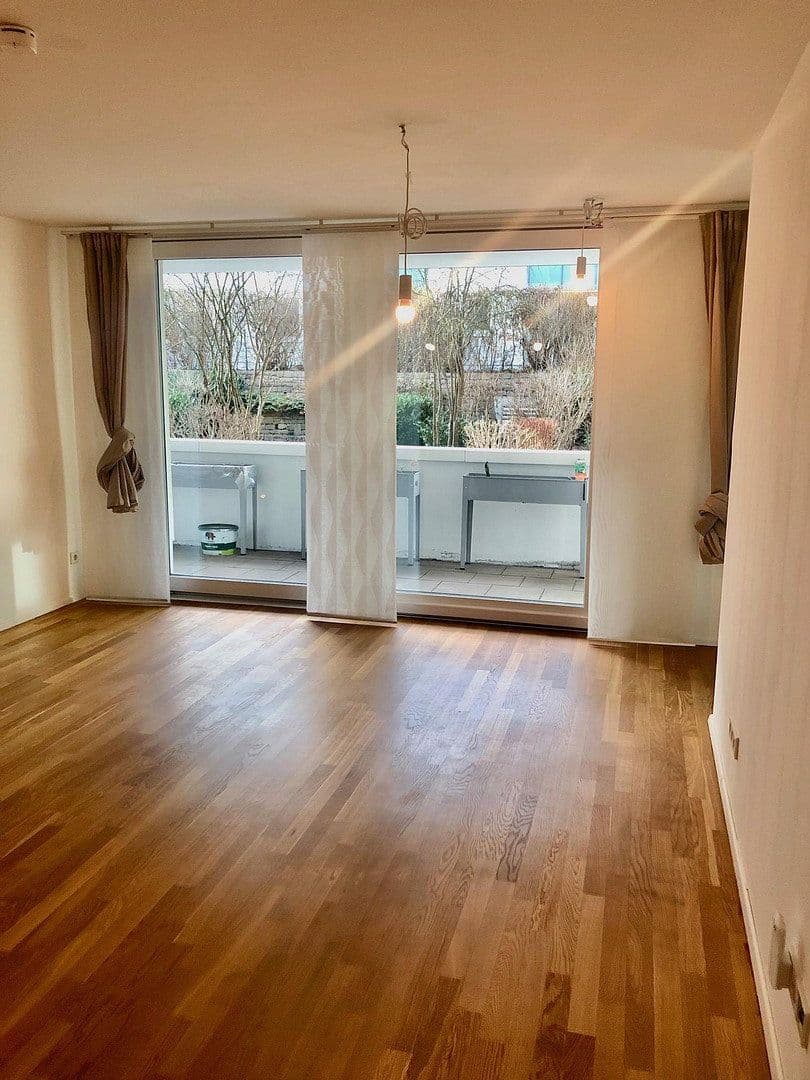 Prodej bytu 3+1 80 m², Zur Kalbacher Höhe 17, Frankfurt am Main Riedberg, Hessen Prodej bytu 3+1 80 m², Zur Kalbacher Höhe 17, Frankfurt am Main Riedberg, Hessen