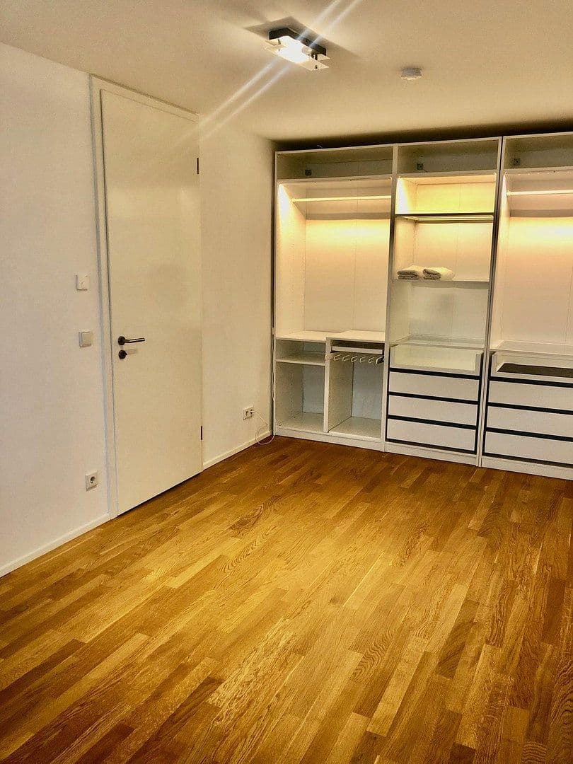 Prodej bytu 3+1 80 m², Zur Kalbacher Höhe 17, Frankfurt am Main Riedberg, Hessen Prodej bytu 3+1 80 m², Zur Kalbacher Höhe 17, Frankfurt am Main Riedberg, Hessen