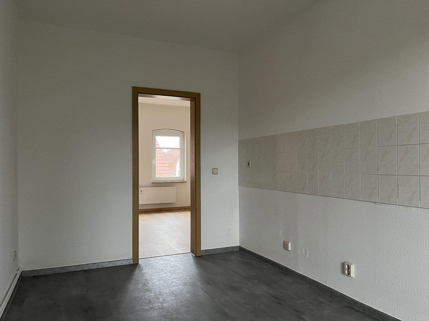 Pronájem bytu 1+1 38 m², Leipziger Vorstadt 18, Pegau, Sasko Pronájem bytu 1+1 38 m², Leipziger Vorstadt 18, Pegau, Sasko