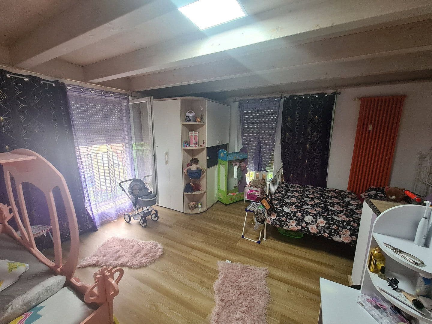 Prodej domu 330 m², pozemek 375 m², Paradiesweg 2, Aach, Bádensko-Württembersko Prodej domu 330 m², pozemek 375 m², Paradiesweg 2, Aach, Bádensko-Württembersko