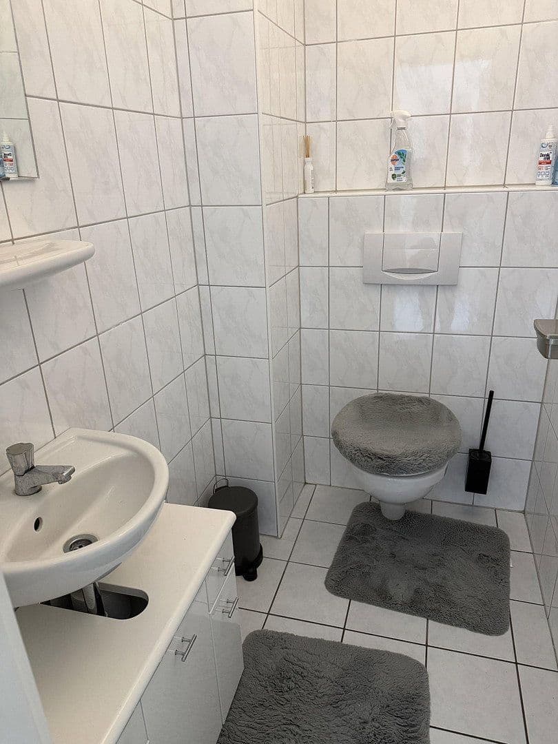 Pronájem domu 116 m², pozemek 132 m², Neuss, Severní Porýní-Vestfálsko Pronájem domu 116 m², pozemek 132 m², Neuss, Severní Porýní-Vestfálsko