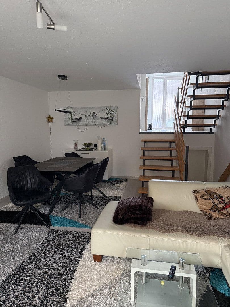 Pronájem domu 116 m², pozemek 132 m², Neuss, Severní Porýní-Vestfálsko Pronájem domu 116 m², pozemek 132 m², Neuss, Severní Porýní-Vestfálsko