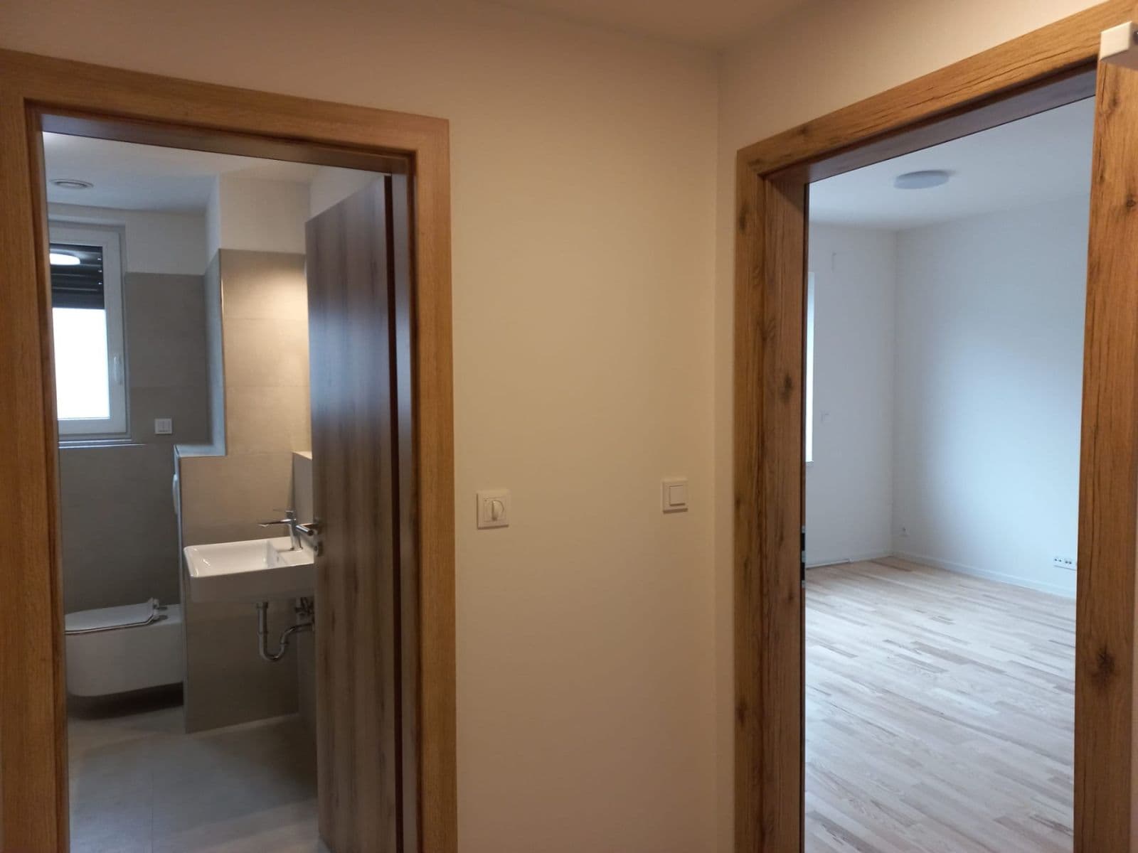 Pronájem bytu 1+kk 32 m², Randova, Dobřichovice, Středočeský kraj Pronájem bytu 1+kk 32 m², Randova, Dobřichovice, Středočeský kraj