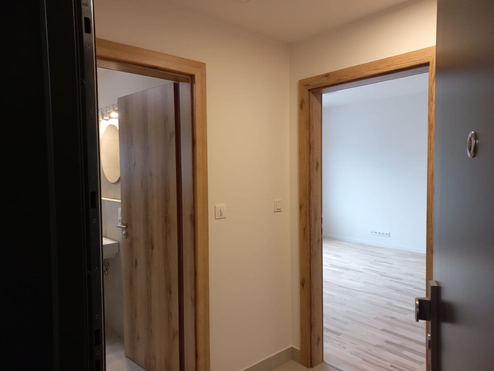 Pronájem bytu 1+kk 32 m², Randova, Dobřichovice, Středočeský kraj Pronájem bytu 1+kk 32 m², Randova, Dobřichovice, Středočeský kraj