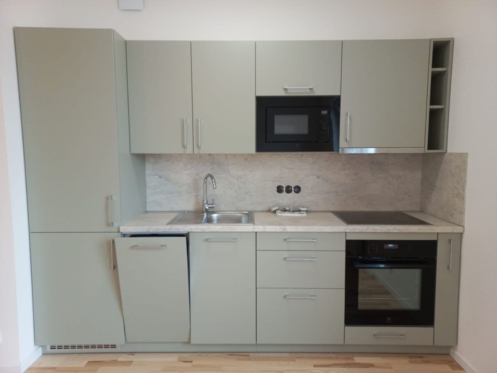 Pronájem bytu 1+kk 32 m², Randova, Dobřichovice, Středočeský kraj Pronájem bytu 1+kk 32 m², Randova, Dobřichovice, Středočeský kraj