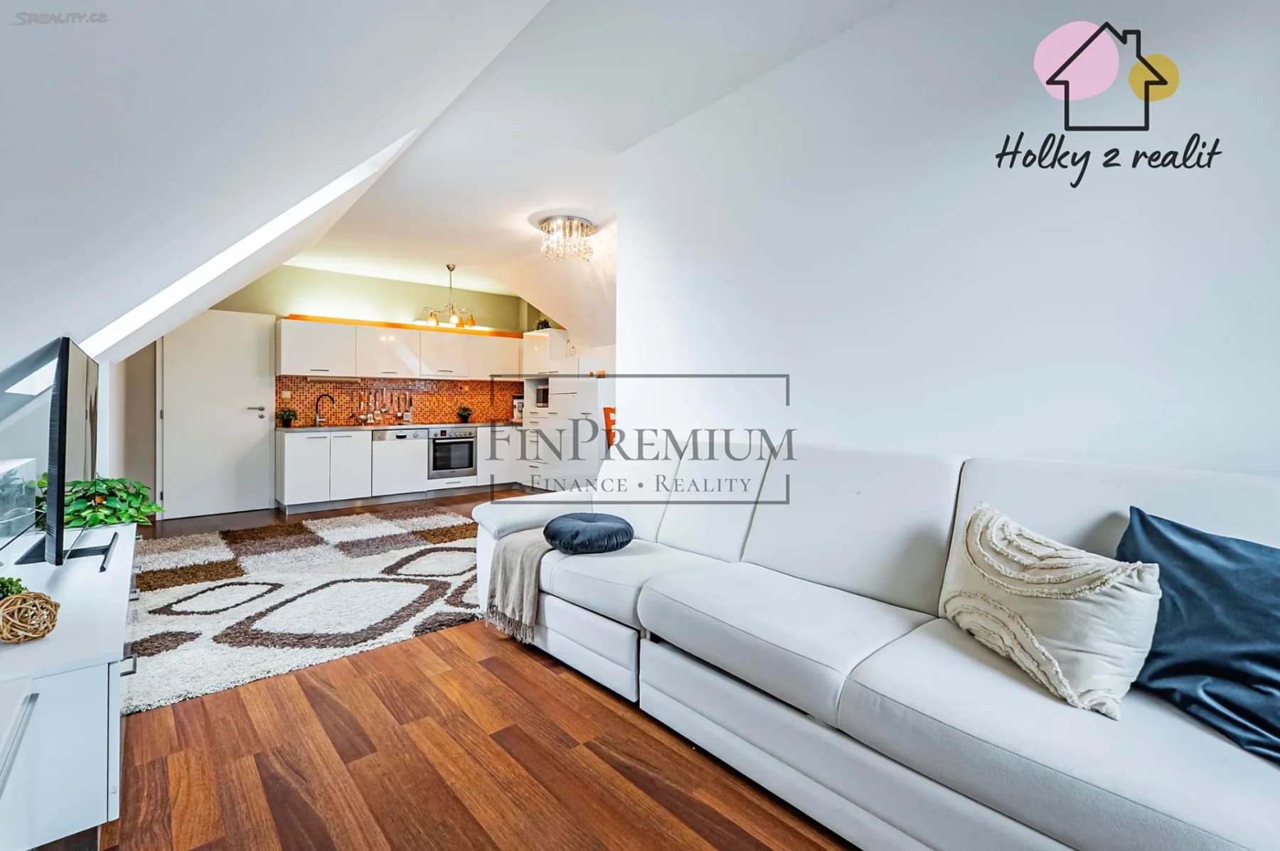 Prodej bytu 4+kk 108 m², Lomená, Jesenice, Středočeský kraj Prodej bytu 4+kk 108 m², Lomená, Jesenice, Středočeský kraj