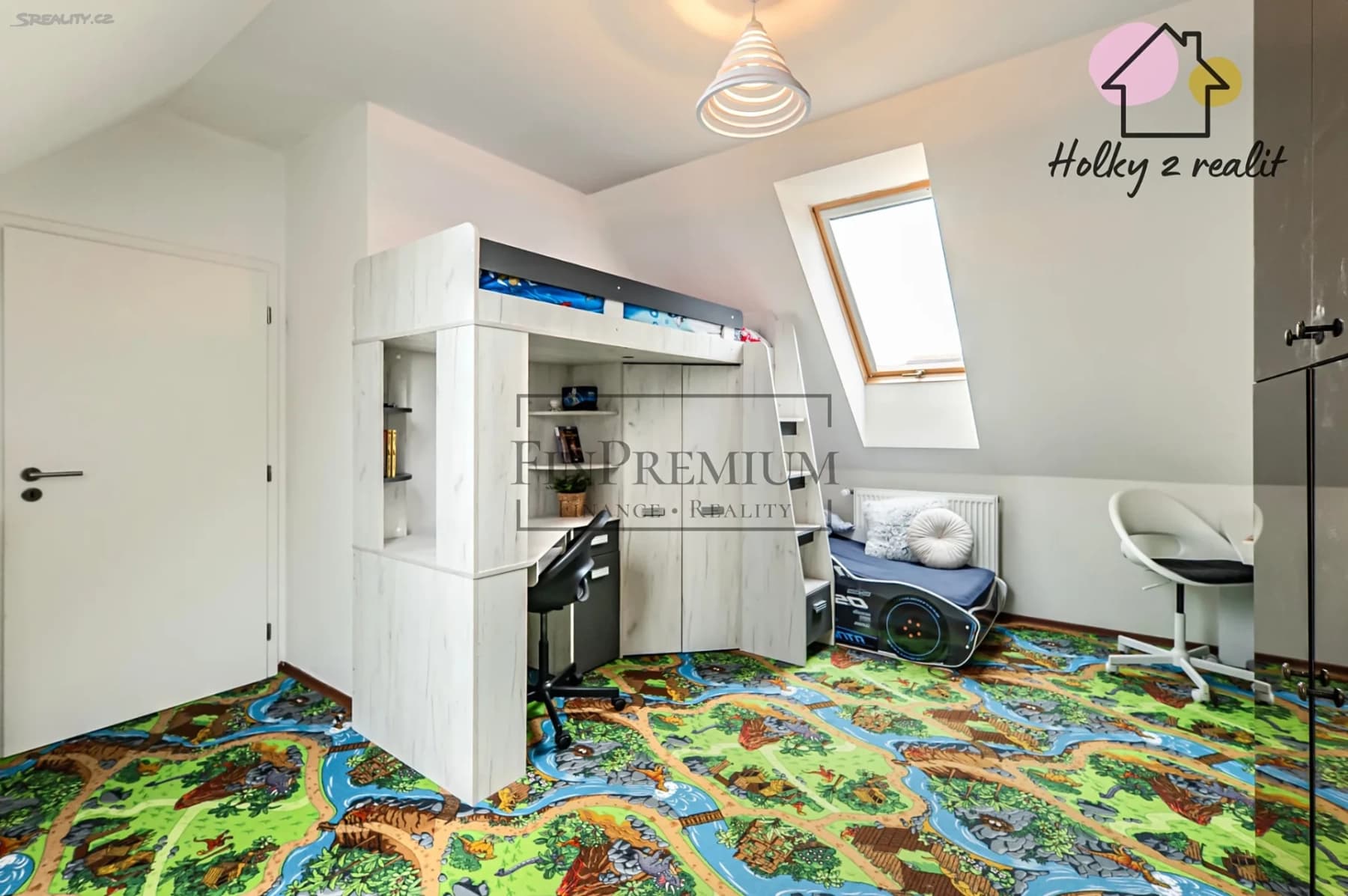 Prodej bytu 4+kk 108 m², Lomená, Jesenice, Středočeský kraj Prodej bytu 4+kk 108 m², Lomená, Jesenice, Středočeský kraj