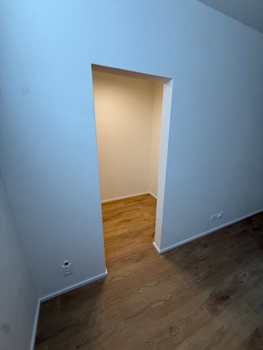 Pronájem bytu 3+kk 77 m², V Holešovičkách, Praha, Praha Pronájem bytu 3+kk 77 m², V Holešovičkách, Praha, Praha