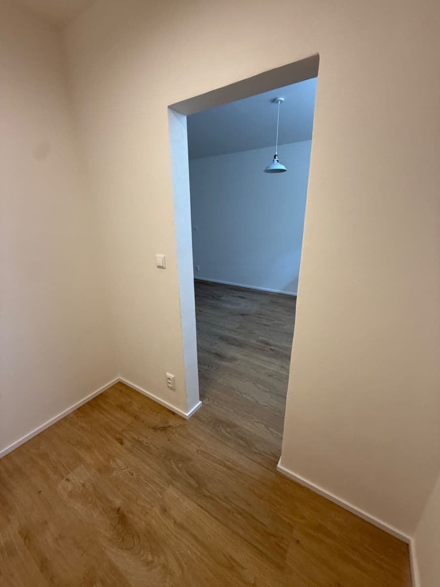 Pronájem bytu 3+kk 77 m², V Holešovičkách, Praha, Praha Pronájem bytu 3+kk 77 m², V Holešovičkách, Praha, Praha